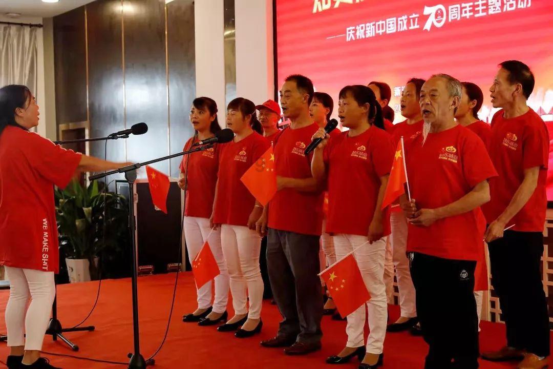 丹寨电商直播基地携手多家企业举办“新春开门红”直播活动